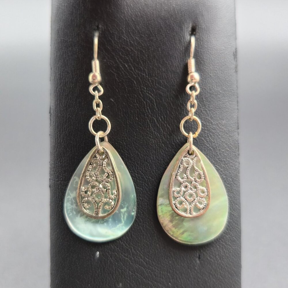 Silver Plated Shell Filigree Rustic Dangle Earrings A6479